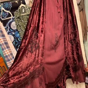 Elegant Velvet Maxi Skirt in Rich Burgundy